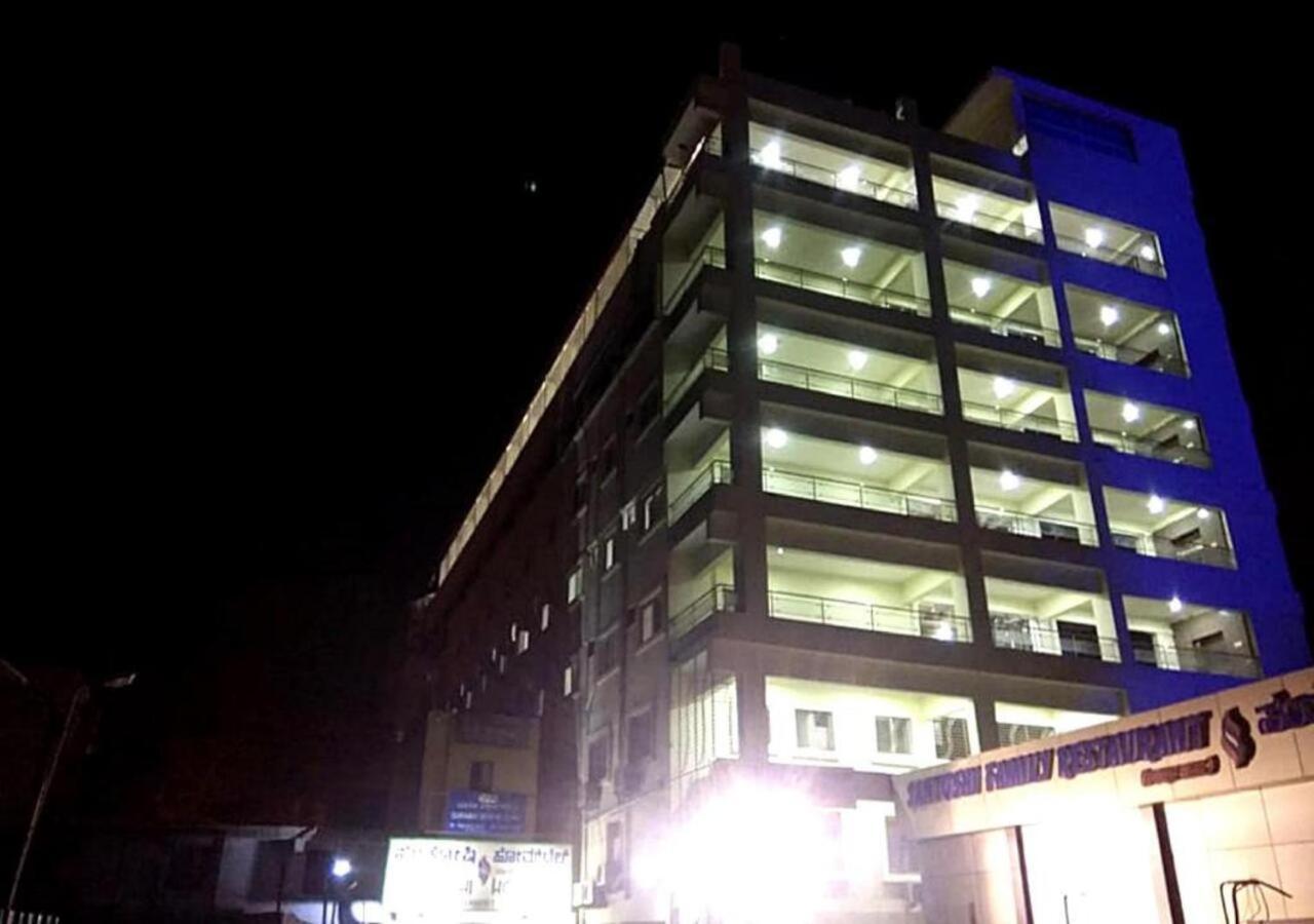 Hotel Santoshi Hometel Raichur 外观 照片